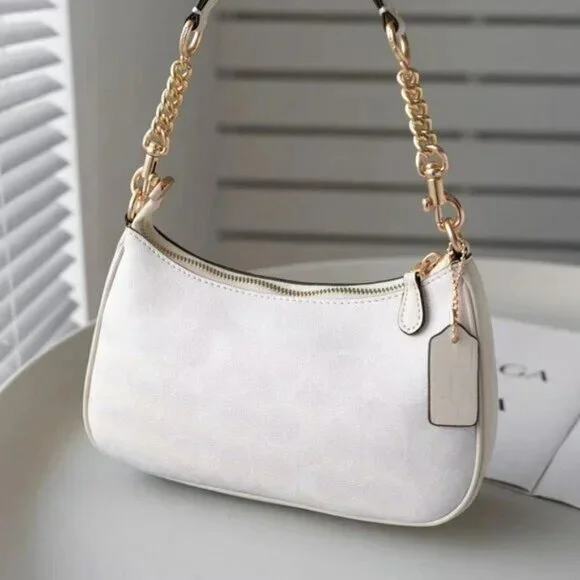 Coach Teri Shoulder Bag In Signature Canvas - Picture 3 of 6